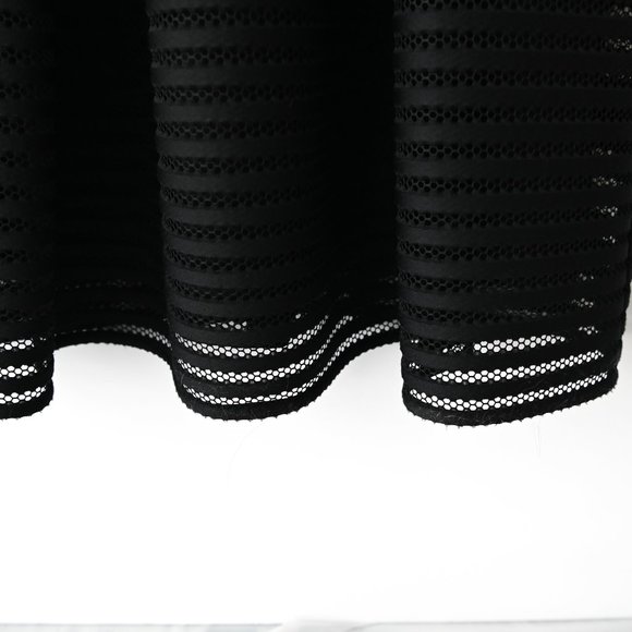 BELLE BADGLEY MISCHKA Black Sleeveless Crochet Mesh Dress - Size 4 - Picture 6 of 11